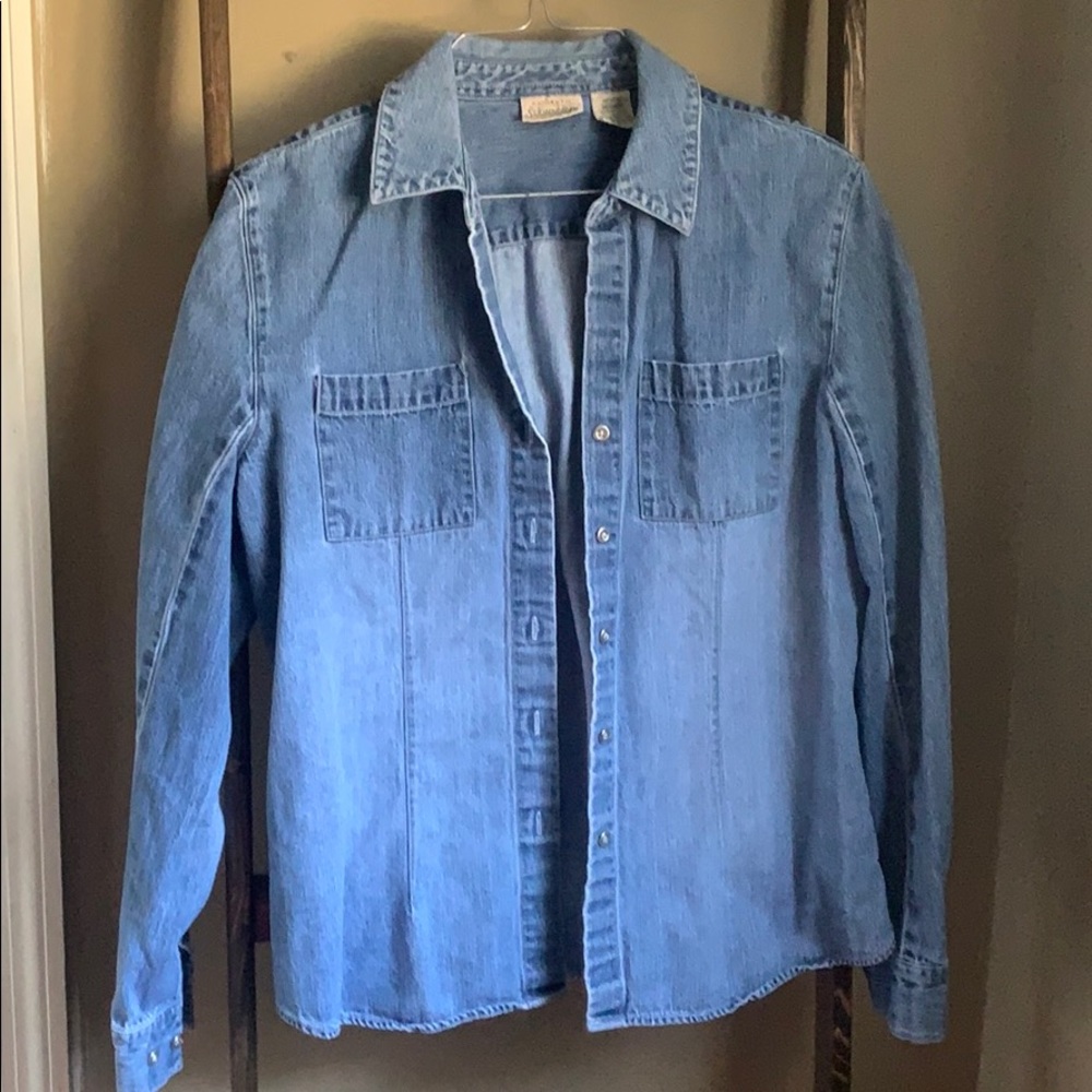 Shirt - Picture 2 of 2